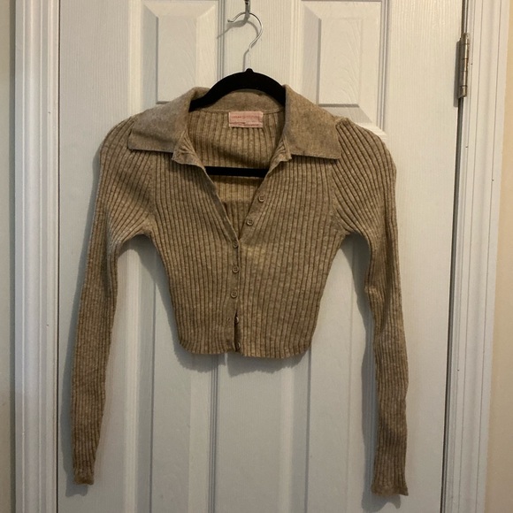 Urban Outfitters Sweaters - Tan Ribbed Women's Sweater